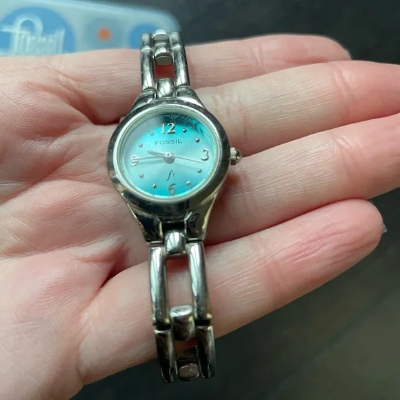 Fossil Watch - Picture 4 of 9